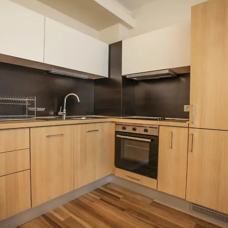 Lubata Apartment *